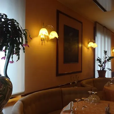 Hotel Le Gronde 4*